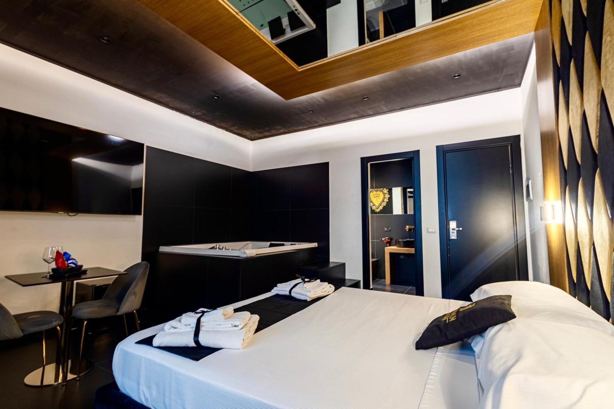 Maximum Hub Suite&Spa Palermo Zewnętrze zdjęcie